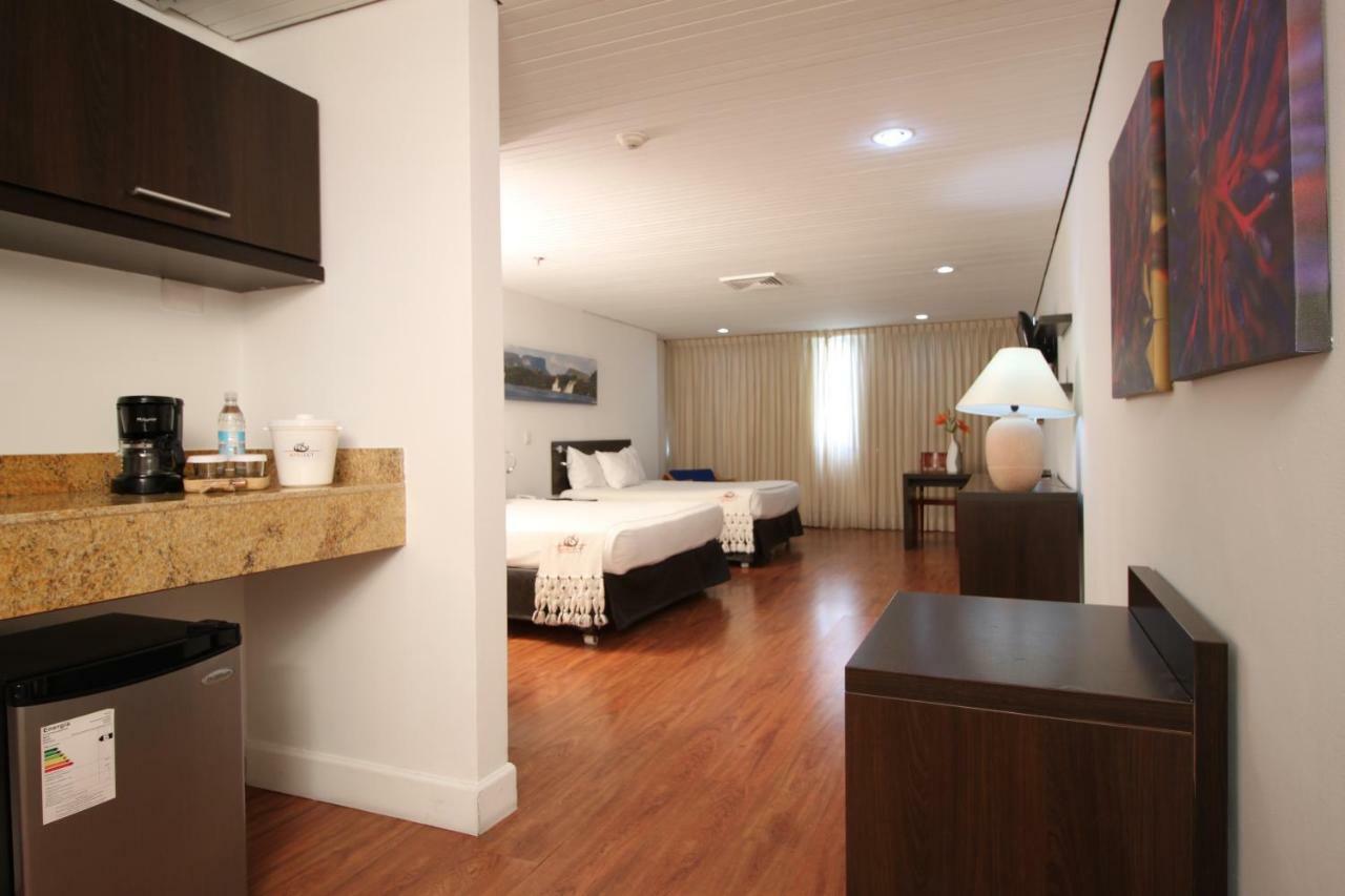 Hotel Cct Caracas Kültér fotó